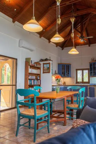 Sunray Luxury Apartment Zagora with piano