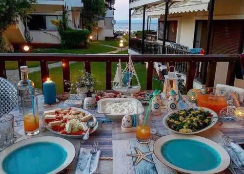 Apartment with sea view in Pefkohori.