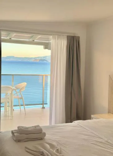 Myrto Rooms