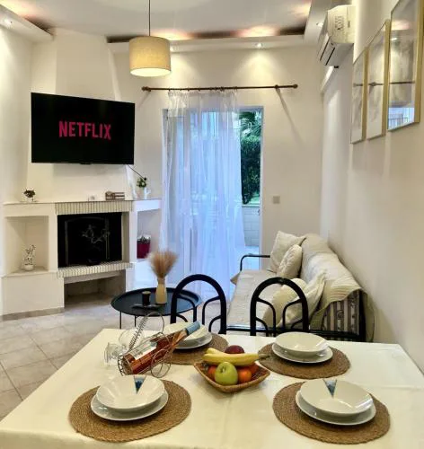 Niki Apartment 100 meters from beautiful Beach - Pefkochori
