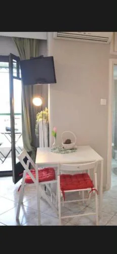 NiRa house