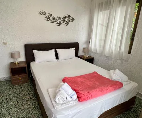 PELEKAN rooms and apartments ATHINA 22