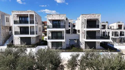 Petrino Complex Pefkohori by Halkidiki Villas
