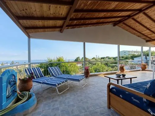 Blue Fish Halkidiki - 2Bdr Retreat with Epic Terrace & Sea Views - 400m from the Beach