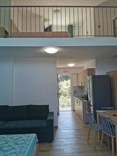 Irinishouse 5