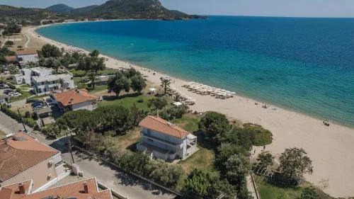 Proteus Beachfront Villa, Toroni