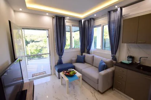 V Luxury Suites Toroni 1