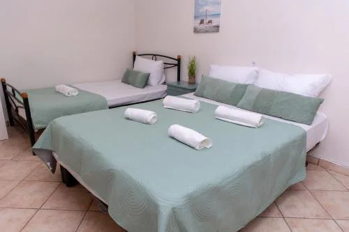 Maria's Apartments