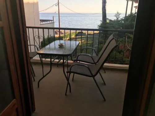seahouse with view