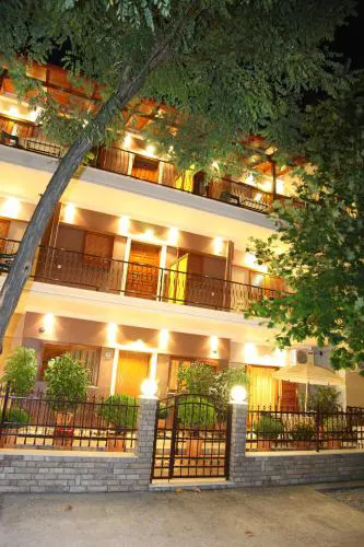 Vaya Apartments & Studios