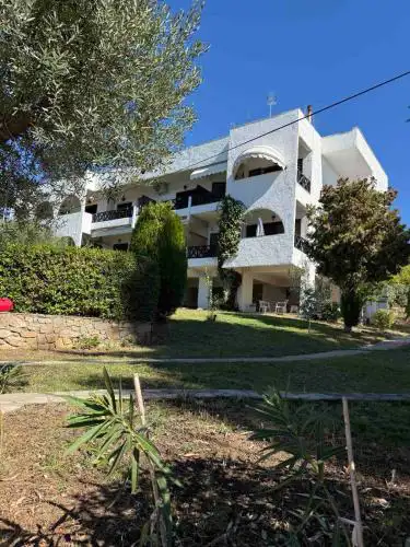 Elia Sea View Apartments 2