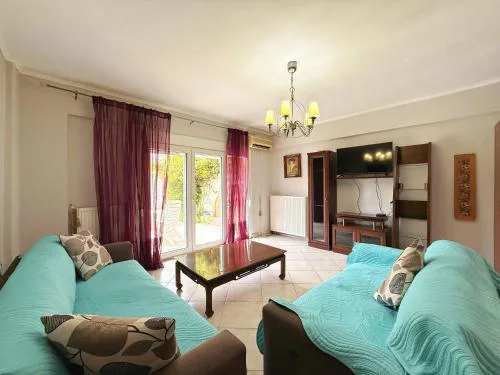 Zako Apartment with Garden, Mola Kaliva