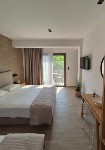Olympus Suites