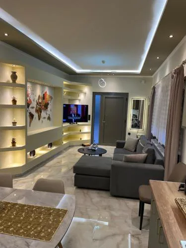 Dimitra 's house