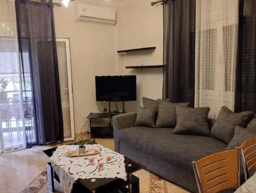 Linda's apartment