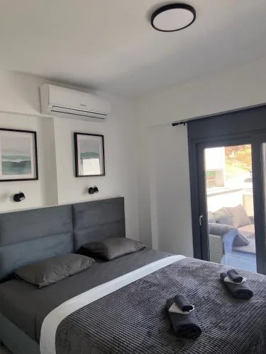 Helios Suite Isabella