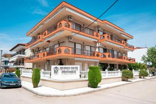 Milonas House Apartments