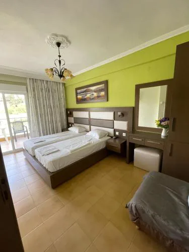 Manolis House
