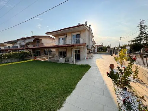 Samaras Villa