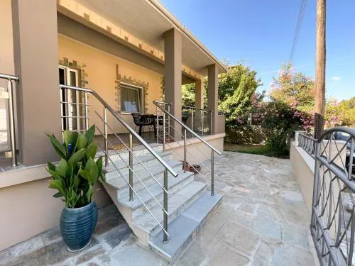 Eva's Summer House