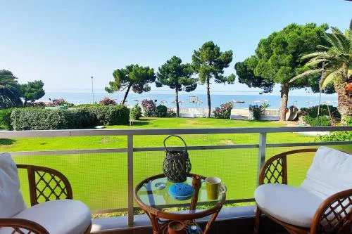 Lovely Home Seafront