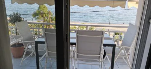 Niki's House Apartments By The Sea