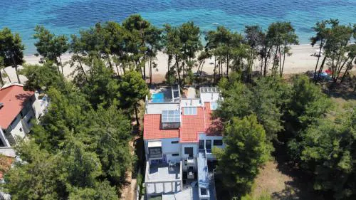 Pefka Luxury Homes