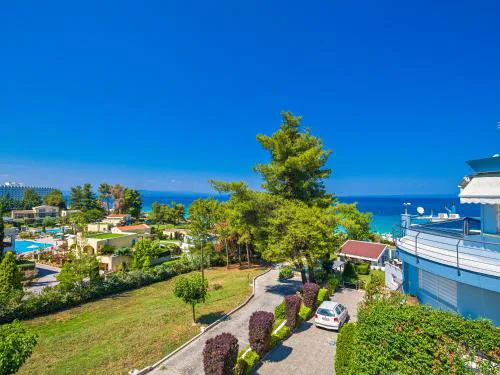Aegean Residence - F & B Summer Collection