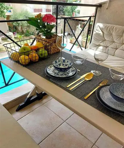 Aya Pool Apartment in Kallithea