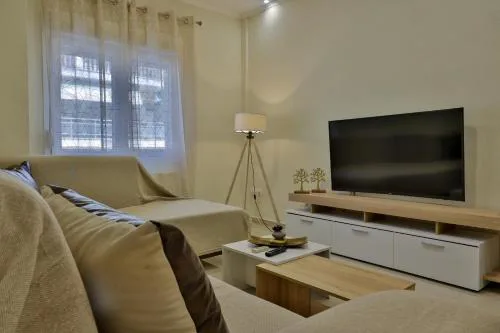 antonis apartment