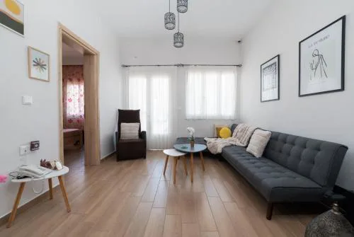 Modern & Charming Apartment