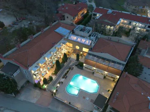 4 Epoxes Hotel Spa