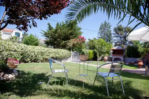 Apartments Eleni 4 Seasons
