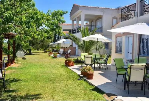 DERES Apartments