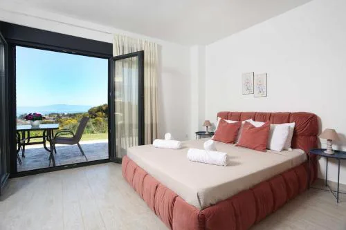 Hilltop Apartment 6
