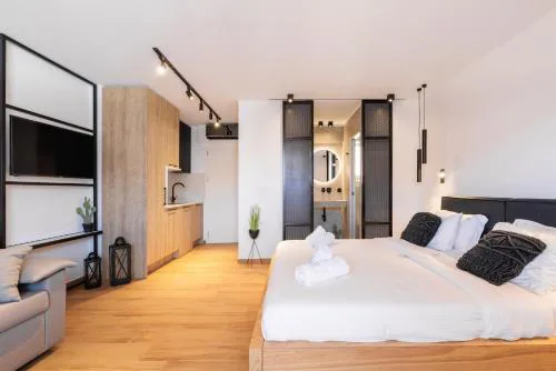 Kentro Luxury Suites