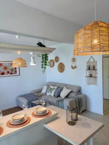 Sea La Vie - Beachfront Luxury