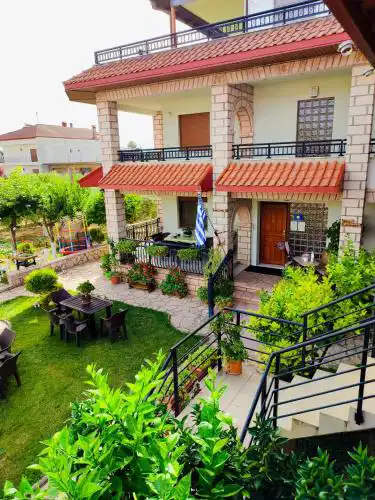 Simos Apartments