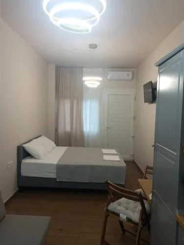 Storks apartments