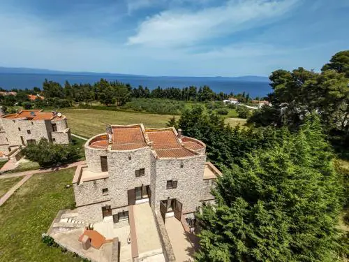 Twin Castles Maisonettes by RentalsPro Services - Kriopigi Halkidiki