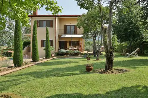 Οlives and Vines all seasons villa