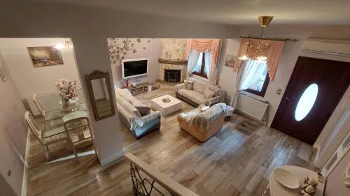 Lux Center Apartment