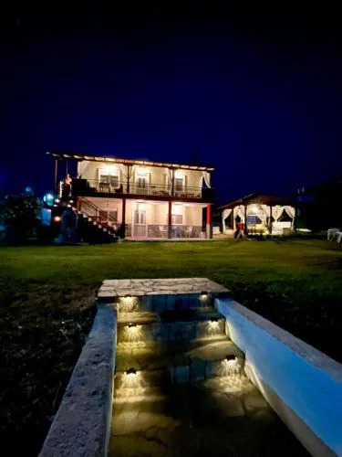 Teo Violeta House
