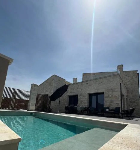 Exclusive new villa with private pool - 4BR