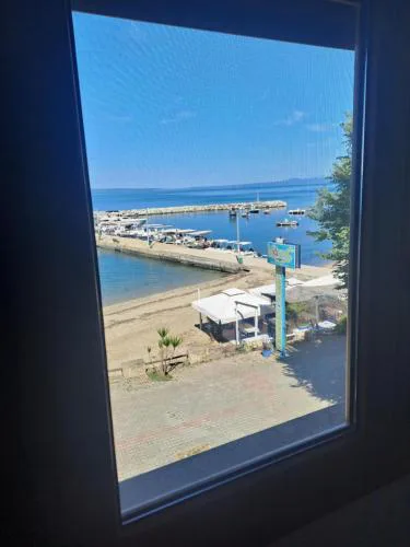 Port View Apartment