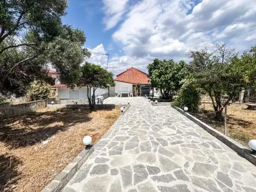Τhair Vacation House