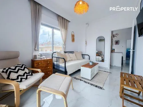 Kleo's Seaview Apartment