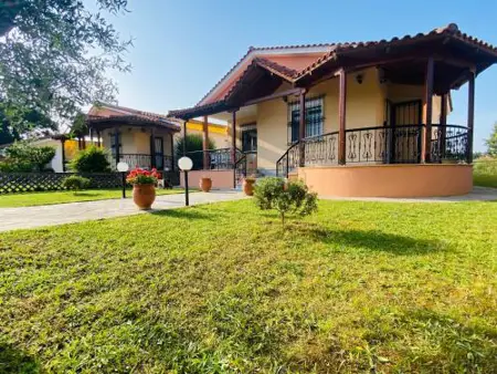 Seaside Villa Efi