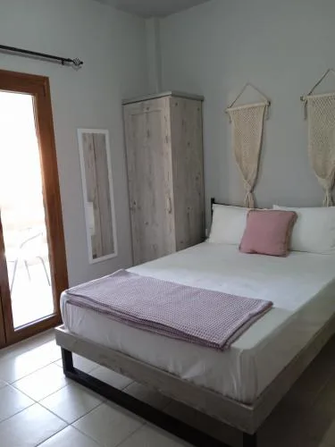 Almira rooms 2
