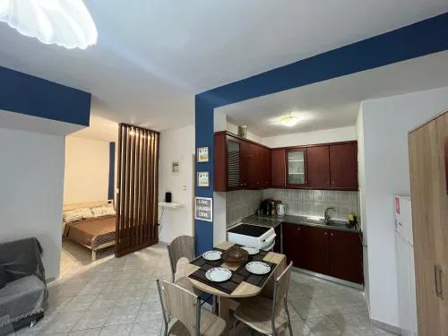 Dimitris Flat